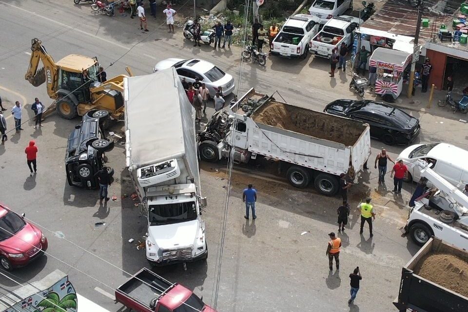 accidente autopista Joaquín Balaguer 2026 choque múltiple